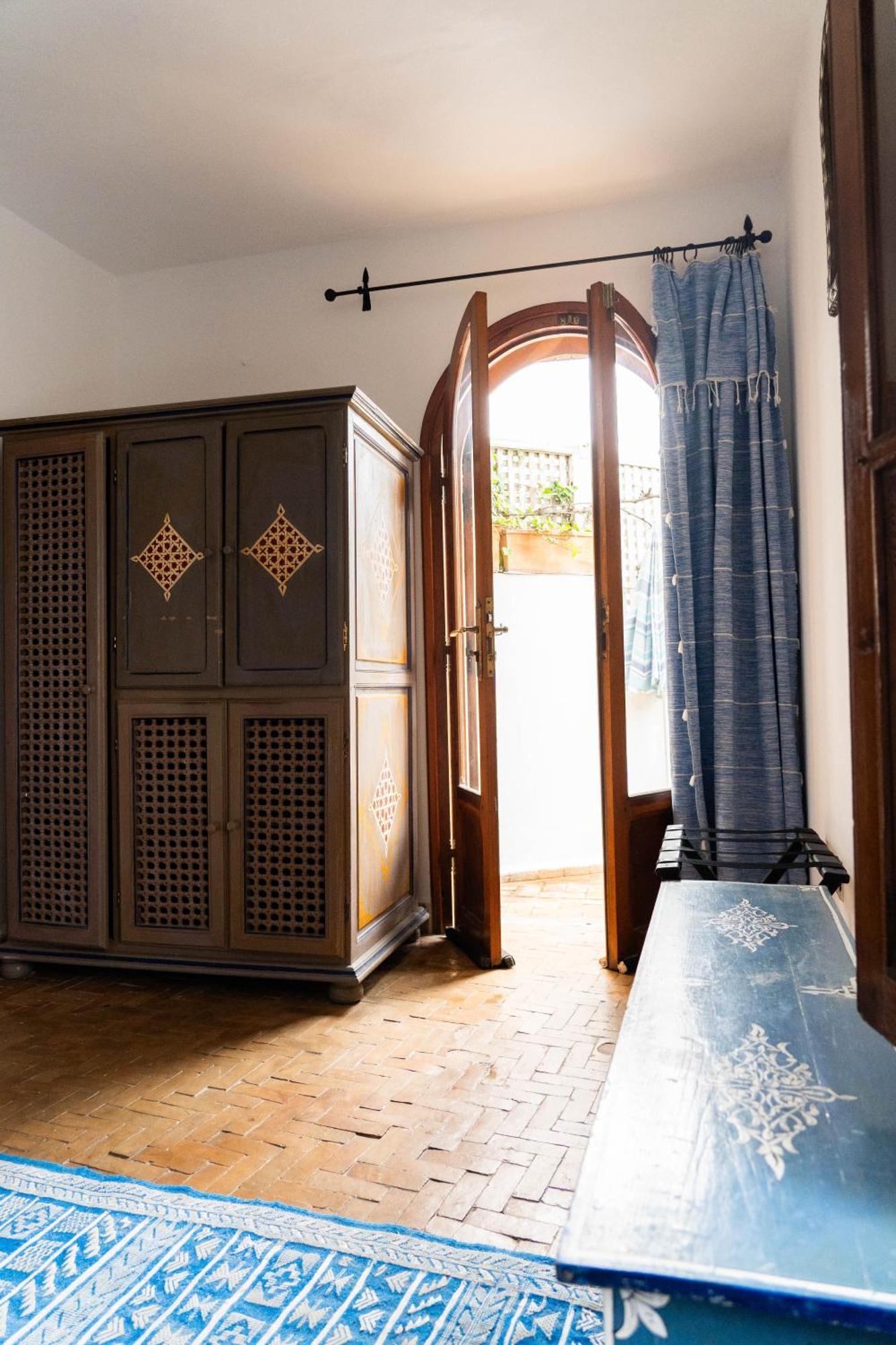 Riad Oasis D'Асила Экстерьер фото