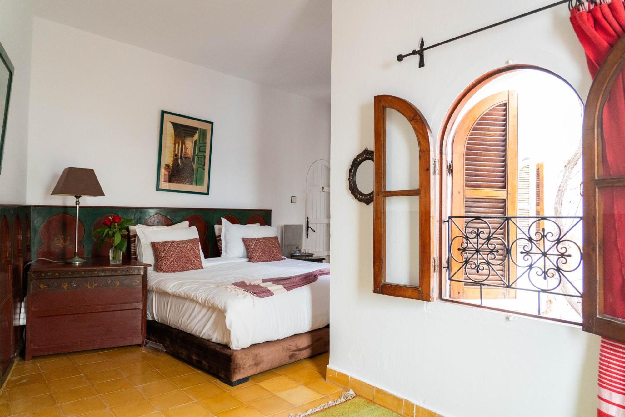Riad Oasis D'Асила Экстерьер фото