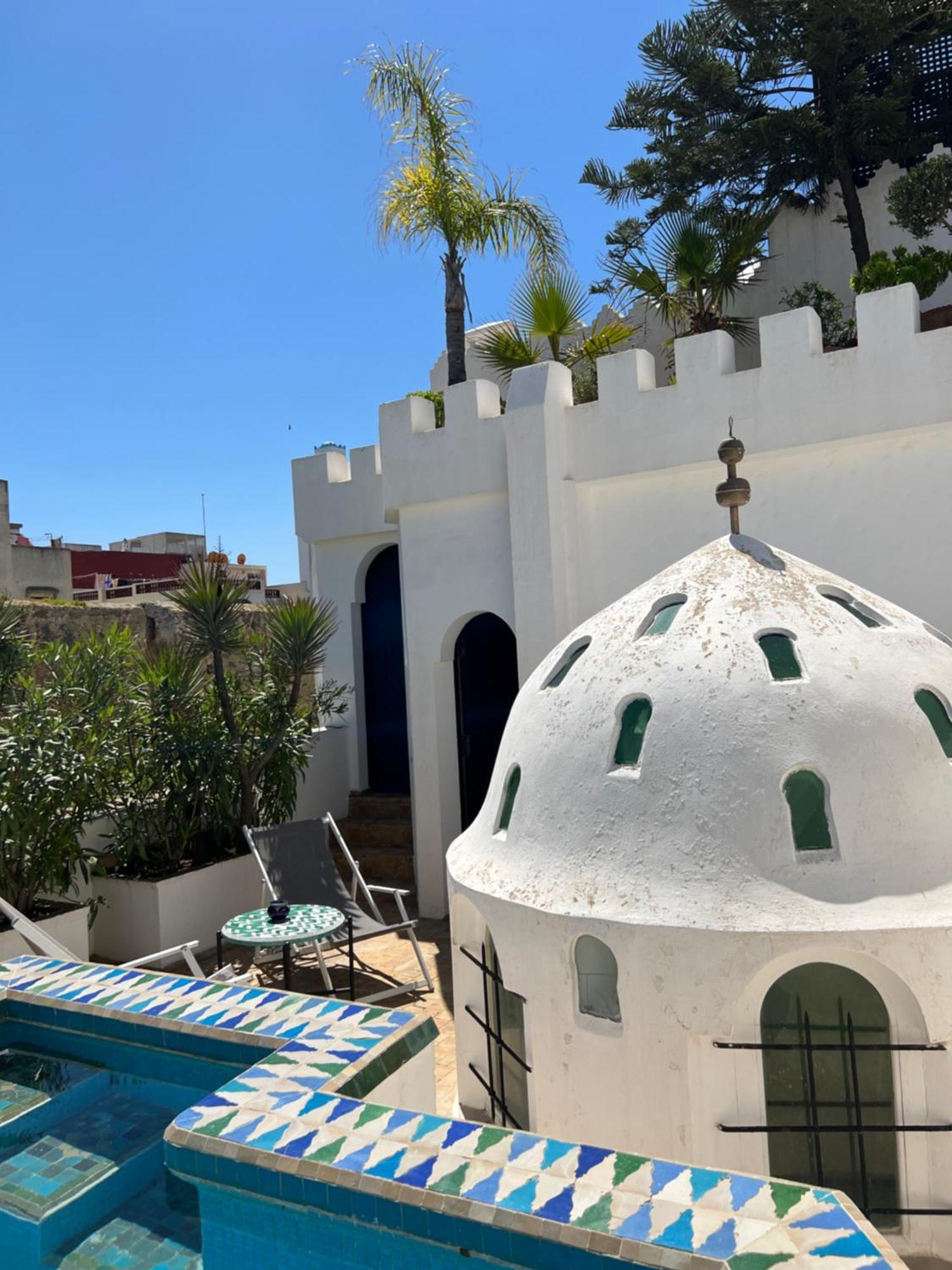 Riad Oasis D'Асила Экстерьер фото