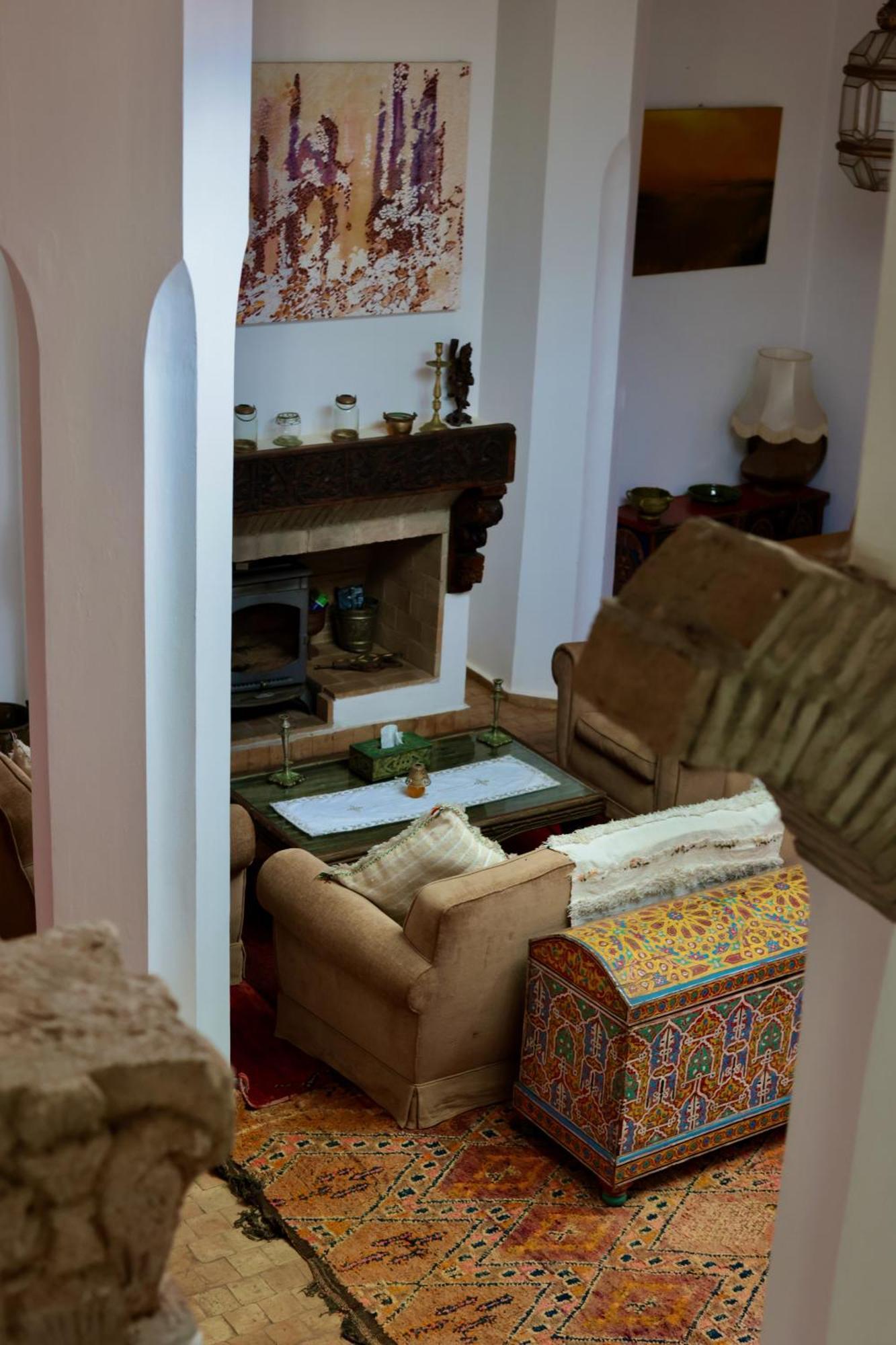 Riad Oasis D'Асила Экстерьер фото