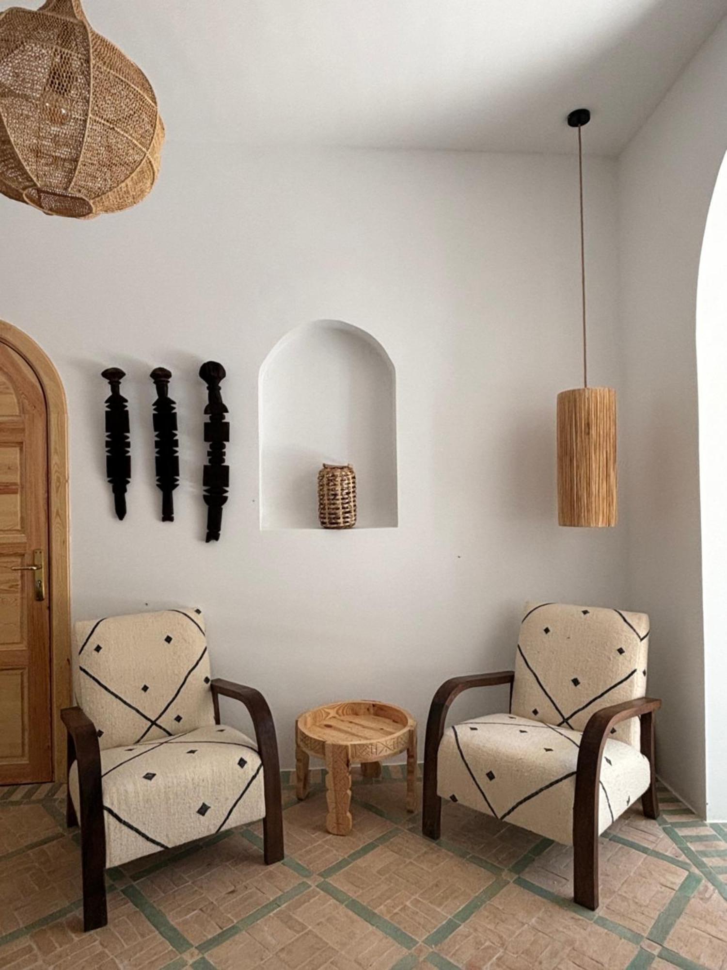 Riad Oasis D'Асила Экстерьер фото